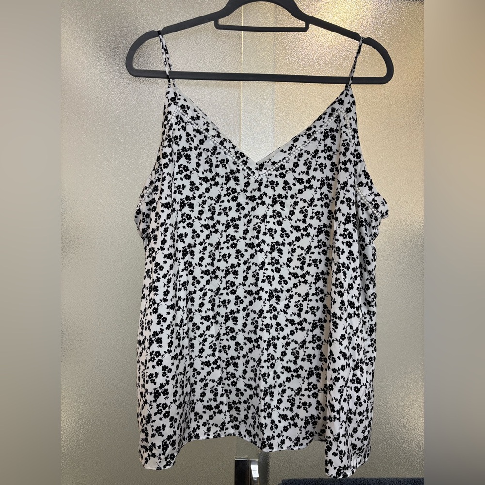 Express Downtown Black & White Double V Floral Tank Top
